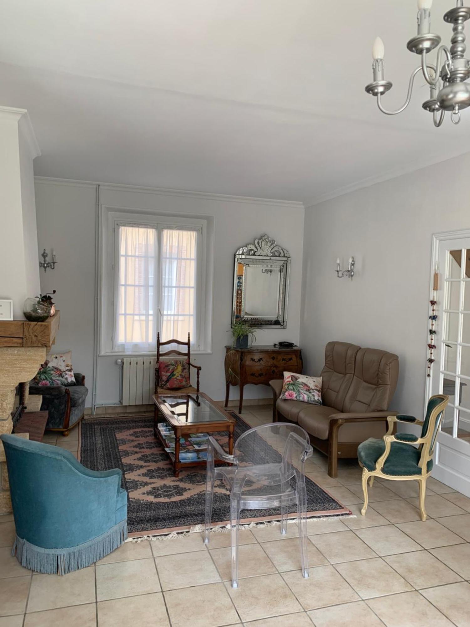Le Claugi Villa Damery  Rom bilde